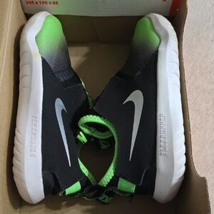 Nike Kids Black and Green Slip-On Sneakers